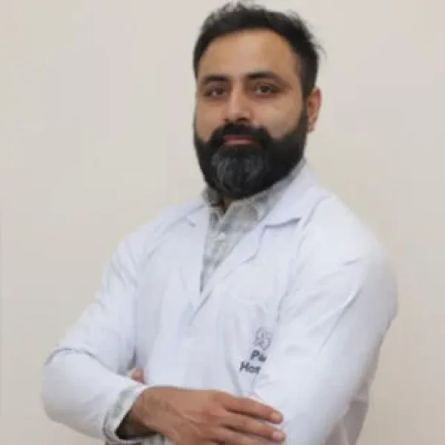 Dr. Bharat Bhushan Bassar — Surgical Oncology